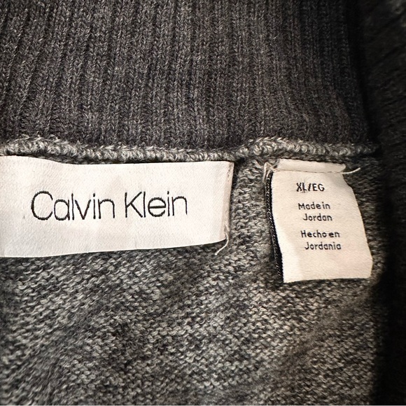 Men's Gray Sweater - Picture 6 of 10